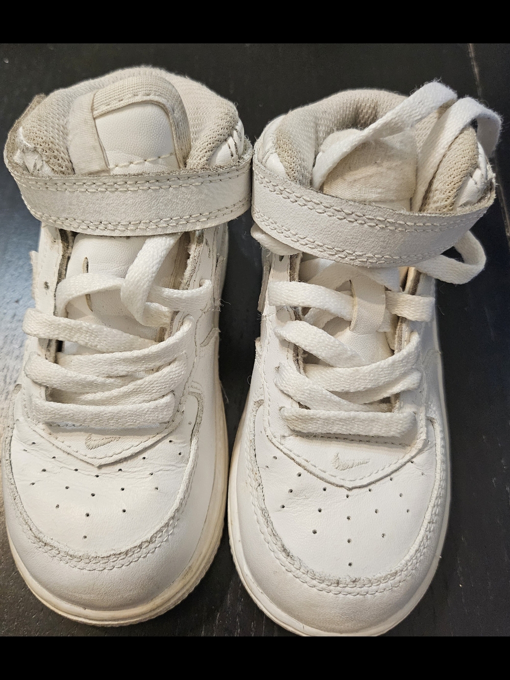 White  Nike Air Kids High-Top Size 8 Sneakers